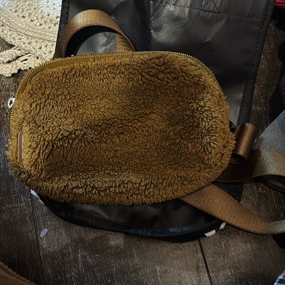 Lululemon belt bag